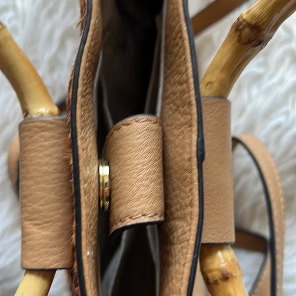 NWOT Vince Camuto Iggy Circle Handle Crossbody Natural Leopard - Picture 11 of 14